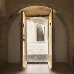 Отель Zottopera 3*