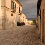 Zottopera Отель 3*