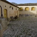 Zottopera Отель